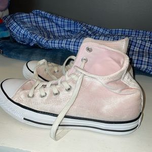 Pink suede converse